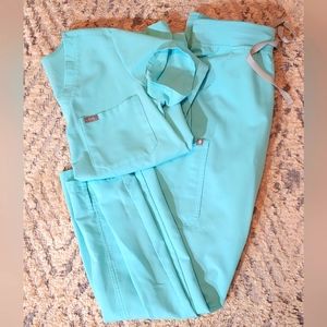 Figs seaglass catarina top and kade cargo pants